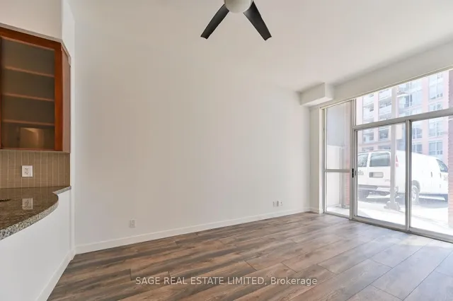 Additional image 10 of 1005 King St Unit 103