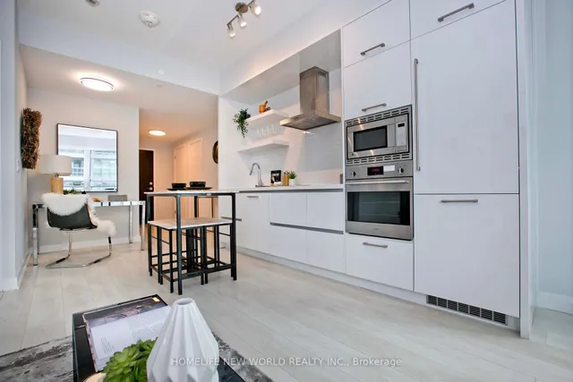 Additional image 10 of 2221 Yonge St Unit 1905