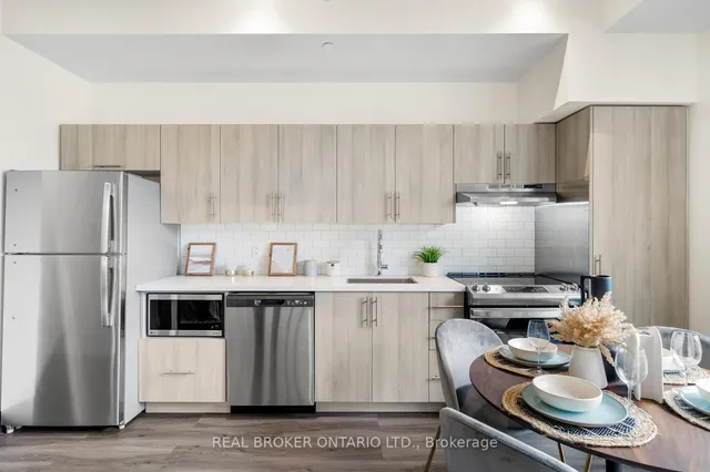 Additional image 8 of 121 King St East St Unit 206