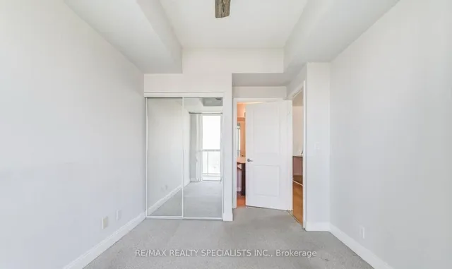 Additional image 12 of 80 Absolute Ave Unit 911