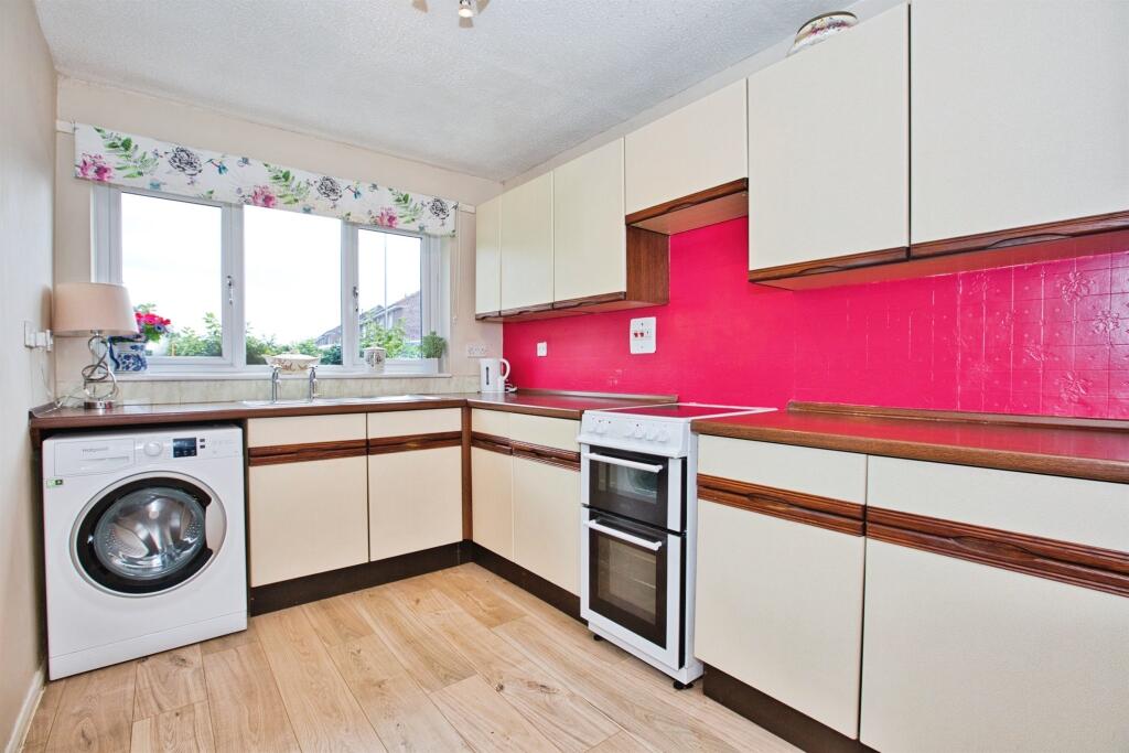 Additional image 17 of Runnymede Road, Yeovil