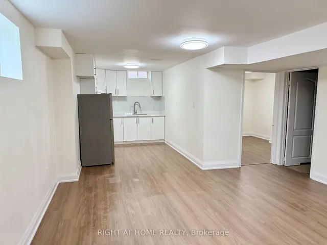 Additional image 29 of 32 Hocken Crt