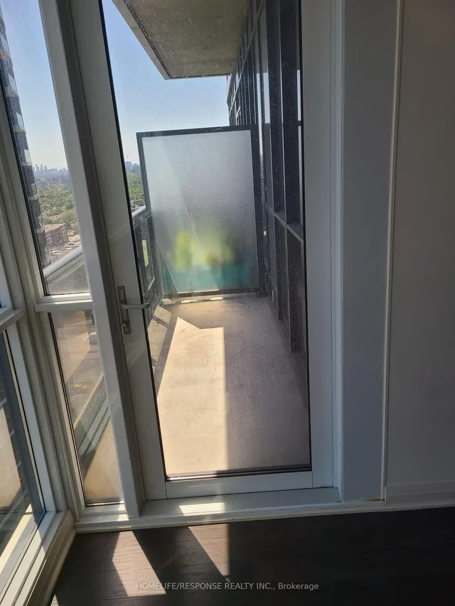 Additional image 10 of 1 VALHALLA INN Rd Unit 2103