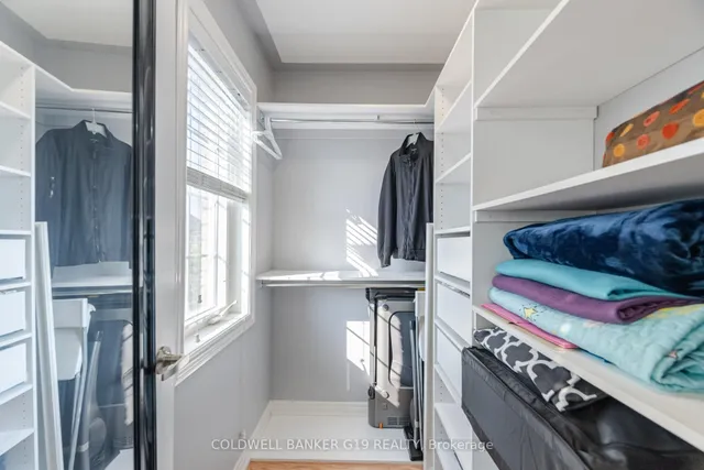 Additional image 24 of 43 Midcrest Circ