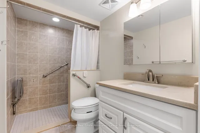 Additional image 11 of 3 Marine Parade Dr Unit 809