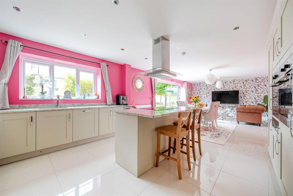 Additional image 2 of Chalfield Glebe, Bradford-On-Avon