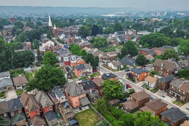 Additional image 34 of 24 Florence St