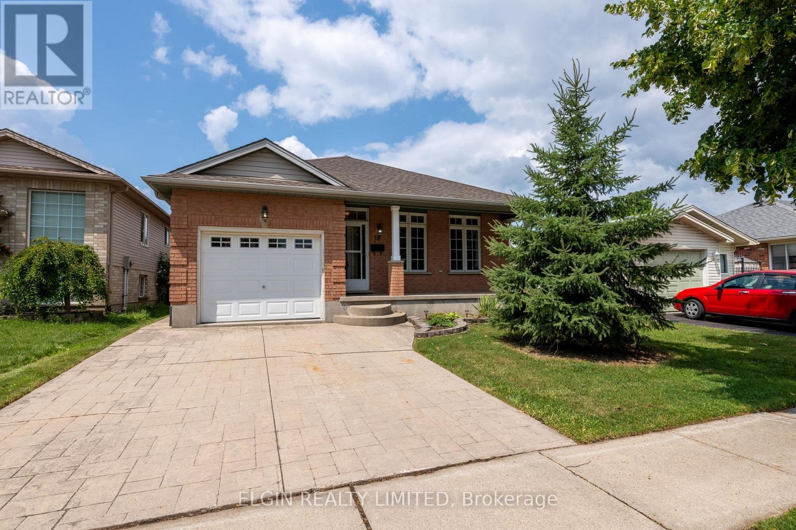 18 ROSETHORN COURT|St. Thomas, Ontario N5R6C7