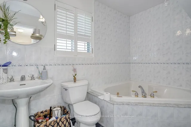 Additional image 28 of 185 Durant Ave