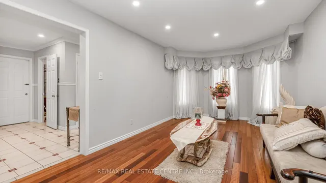 Additional image 9 of 4489 Weymouth Commons Cres