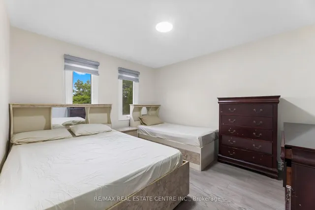 Additional image 29 of 82 Flowertown Ave