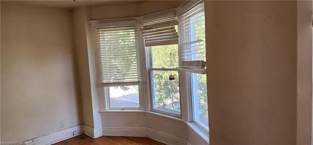 Additional image 8 of 71 Kensington Ave