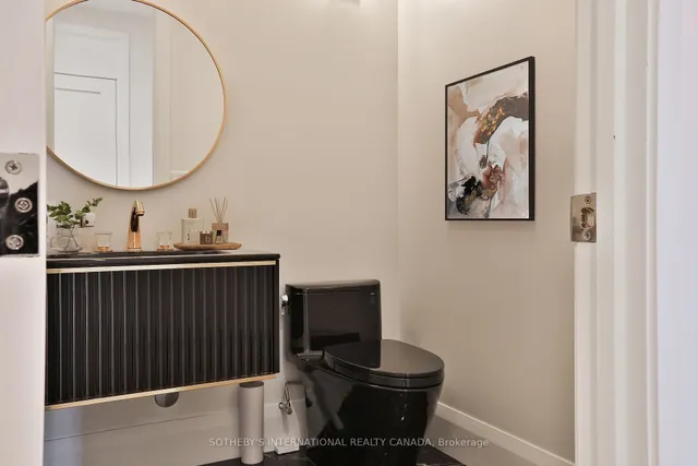 Additional image 5 of 99 Avenue Rd Unit 1101