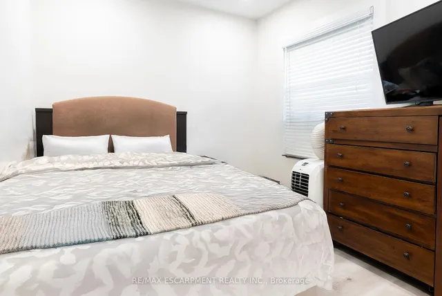 Additional image 10 of 2546 WILSON St