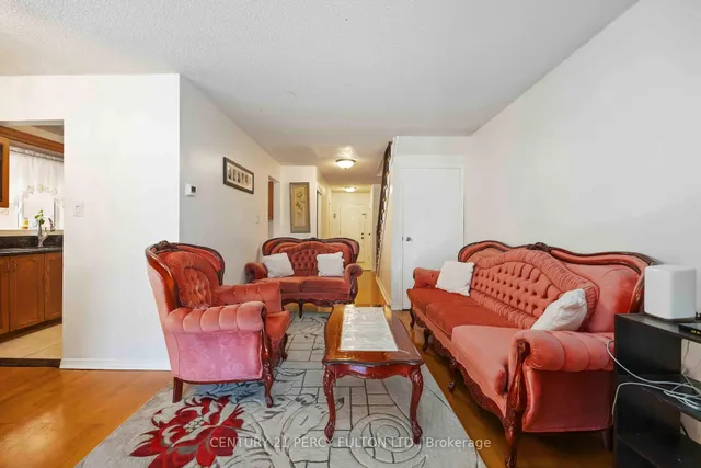 Additional image 6 of 17 Woodsview Ave