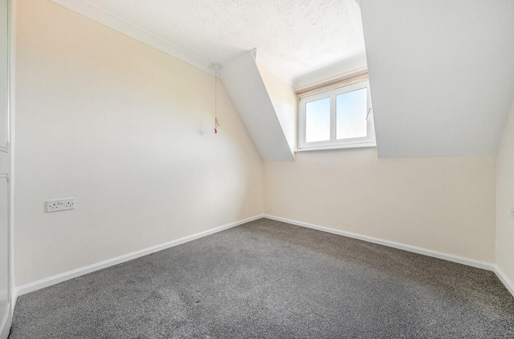 Additional image 4 of Warminster