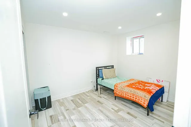 Additional image 38 of 6 Belladonna Circ