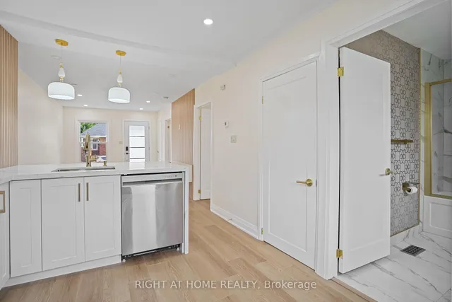 Additional image 28 of 133 Barons Ave