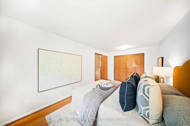 Additional image 19 of 1065 Franconia Dr