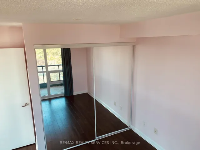 Additional image 24 of 525 Wilson Ave Unit 824