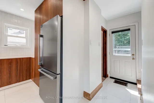 Additional image 19 of 5 Densmore Ave