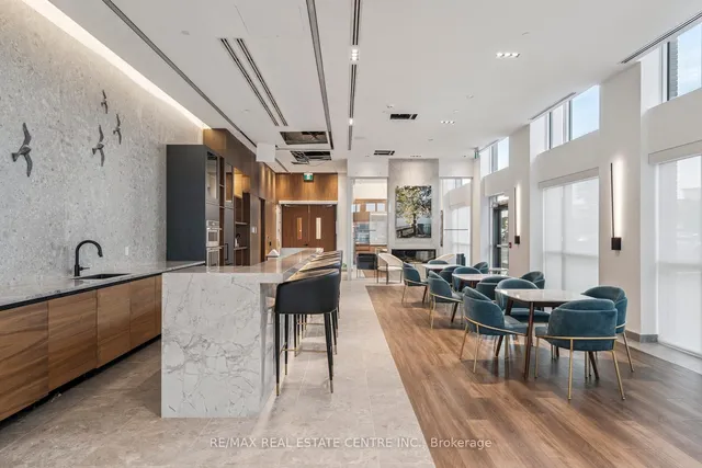 Additional image 27 of 509 Dundas St Unit 804