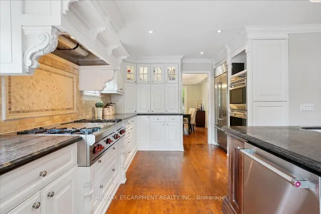 Additional image 7 of 105 River Glen Blvd