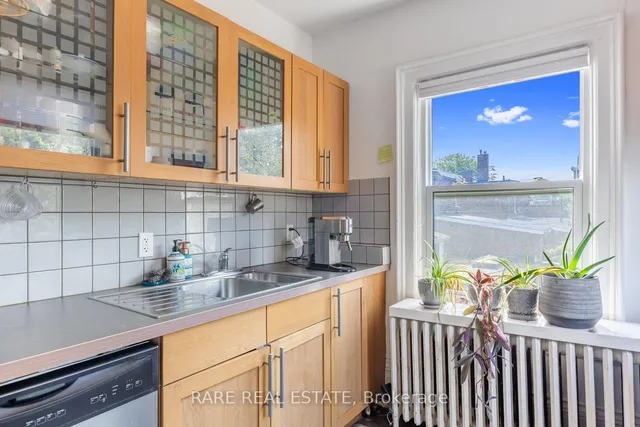 Additional image 37 of 56 Brock Ave