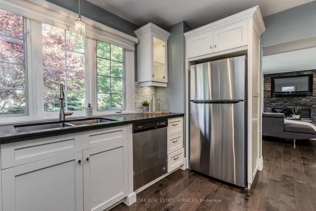 Additional image 28 of 936 Harvey Pl