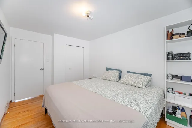 Additional image 26 of 32 Farmington Dr