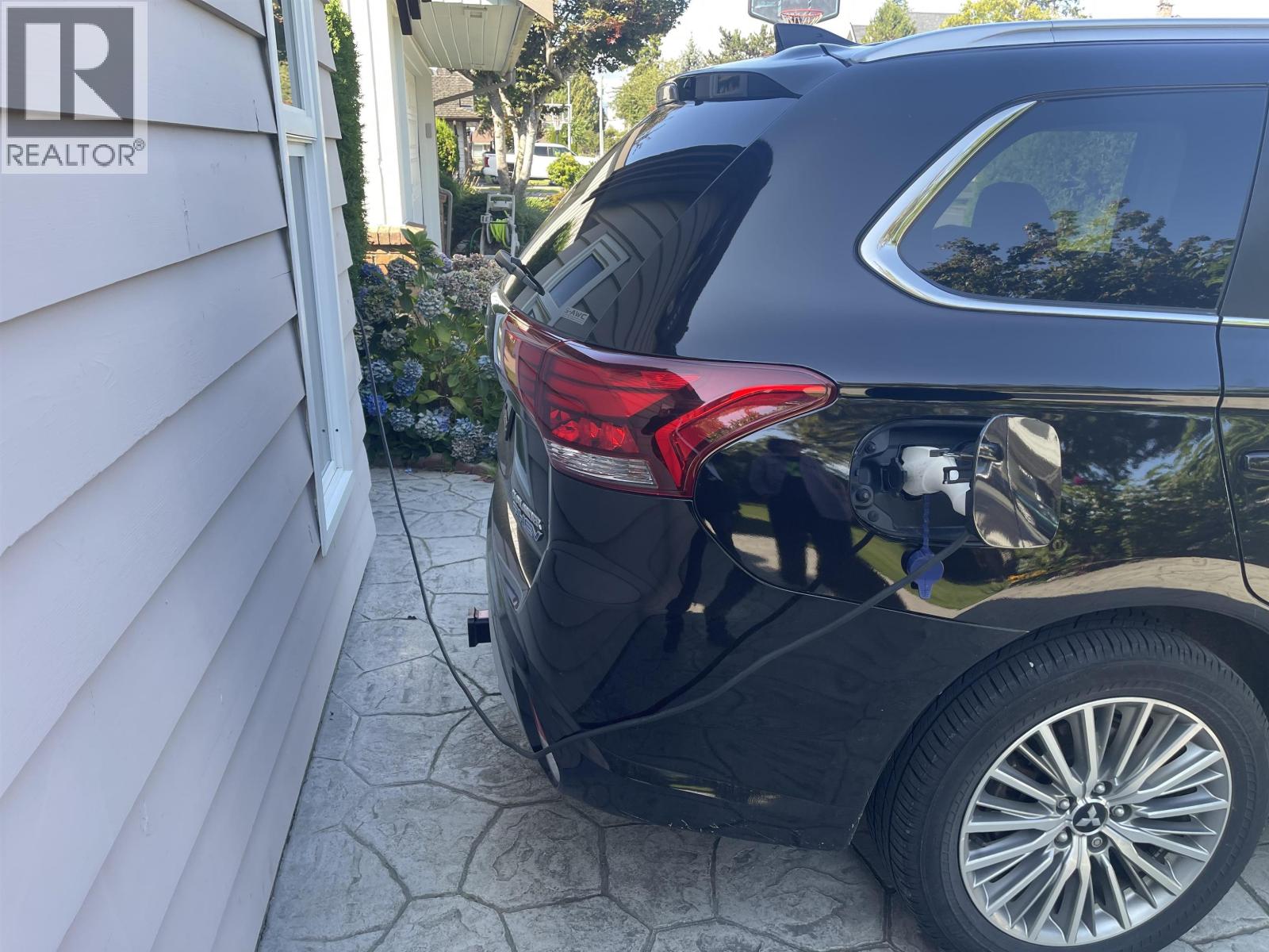 6231 GRANVILLE CRESCENT|Richmond, British Columbia V7C2V3