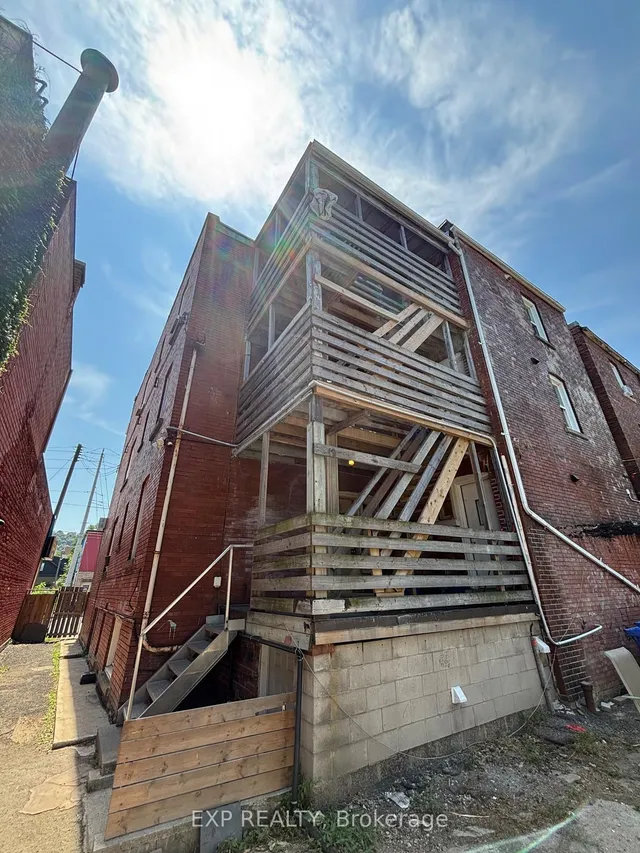 Additional image 32 of 959 Main St