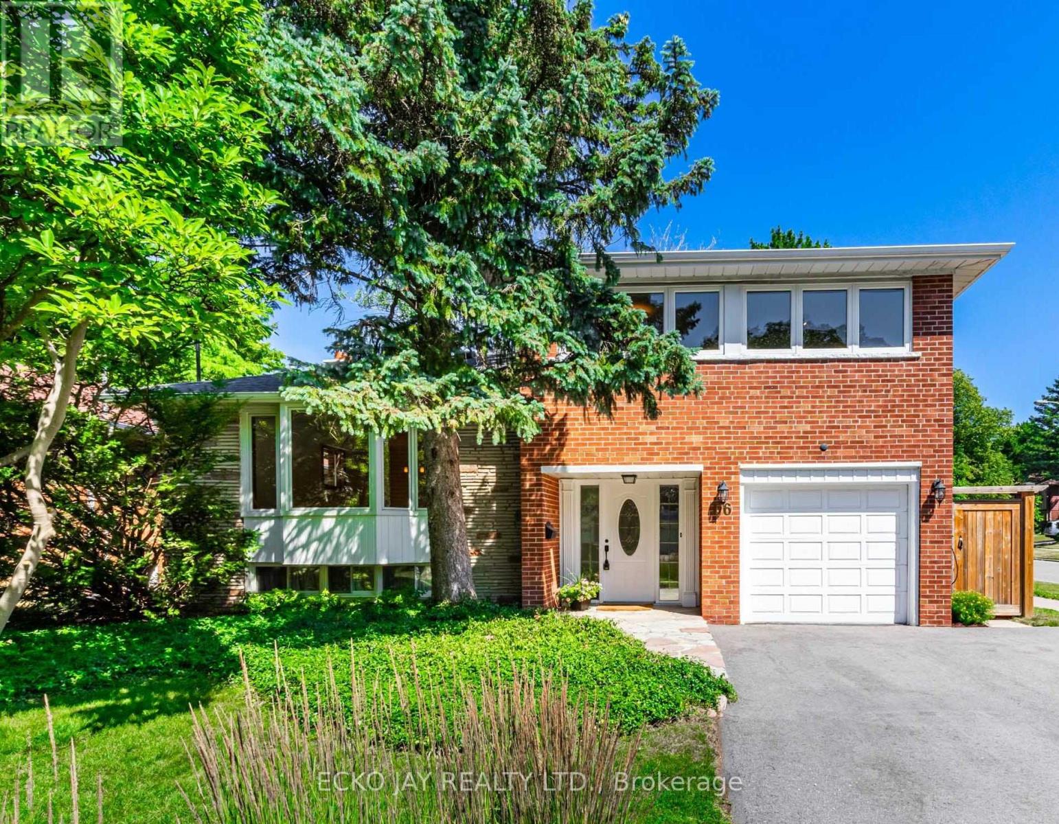 66 LESGAY CRESCENT|Toronto (Don Valley Village), Ontario M2J2J1