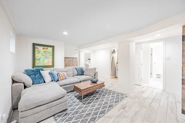 Additional image 36 of 104 Silver Birch Ave