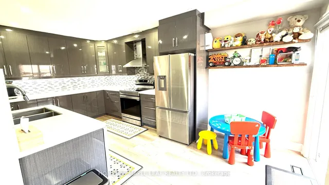 Additional image 10 of 22 Allangrove Dr