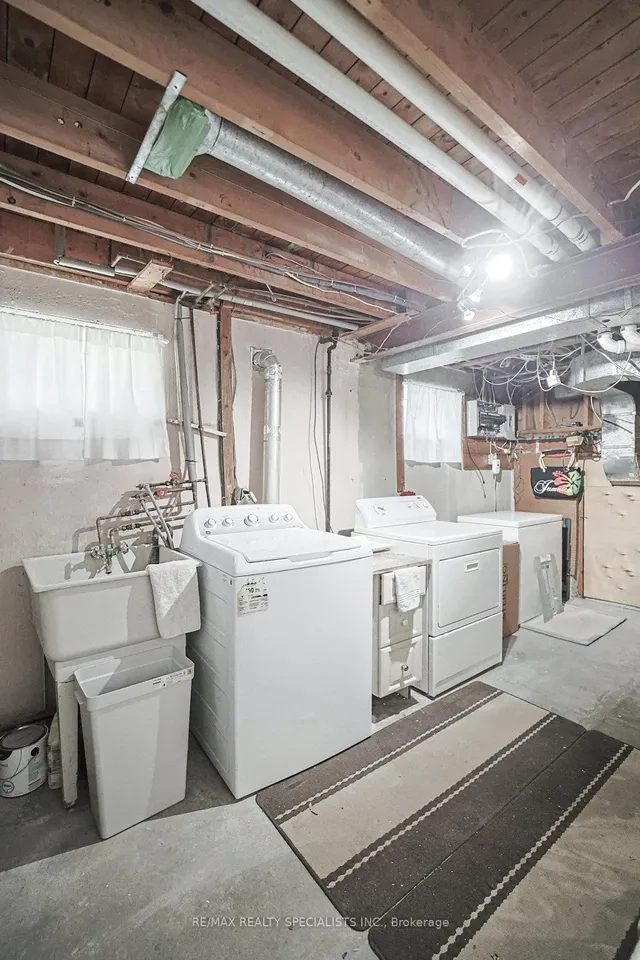 Additional image 29 of 28 Bromley Cres