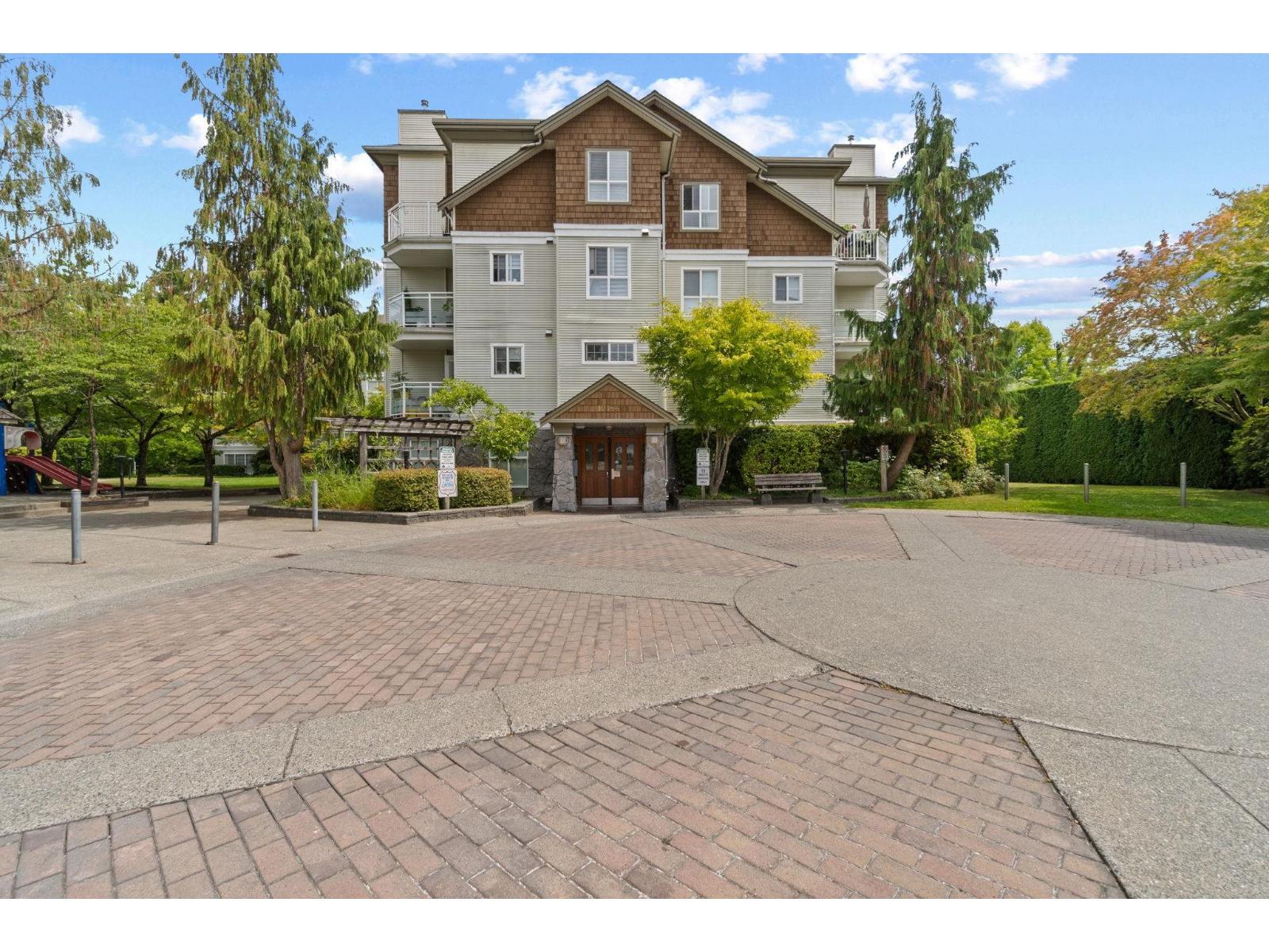 405 10186 155 STREET|Surrey, British Columbia V3R0R6