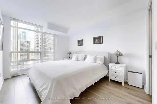 Additional image 25 of 31 Bales Ave Unit 1805