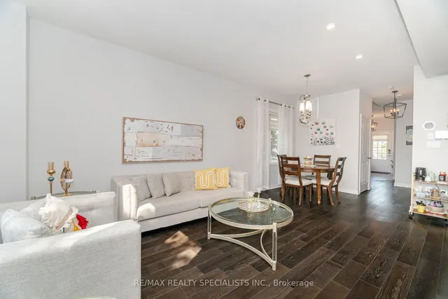 Additional image 9 of 90 Raymond Rd Unit 6