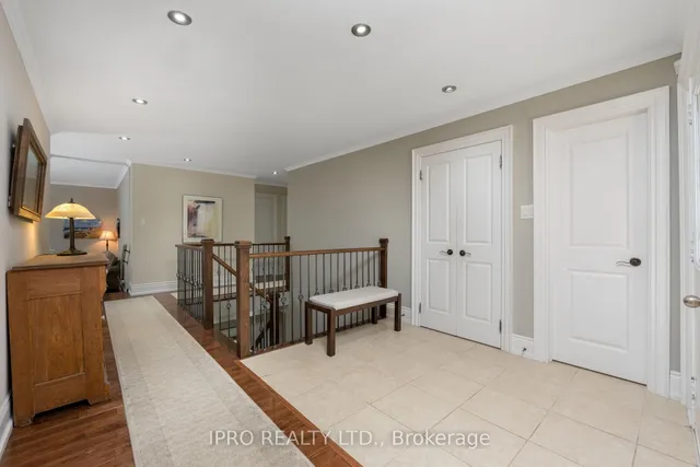 Additional image 6 of 20 Lennox Crt