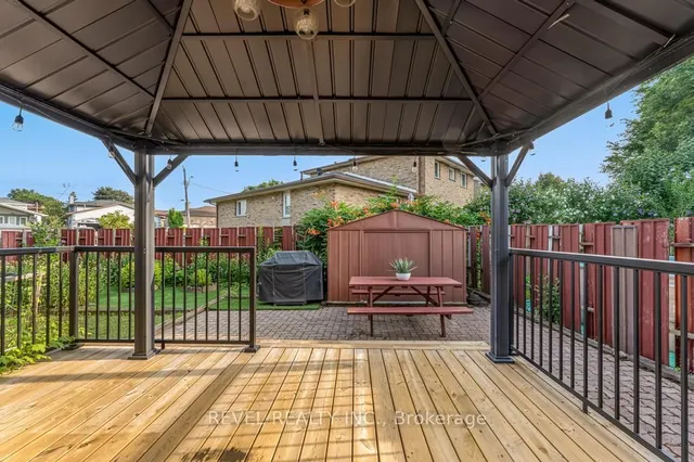 Additional image 32 of 187 Guildwood Dr