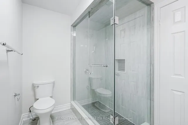 Additional image 38 of 562 Nairn Circ