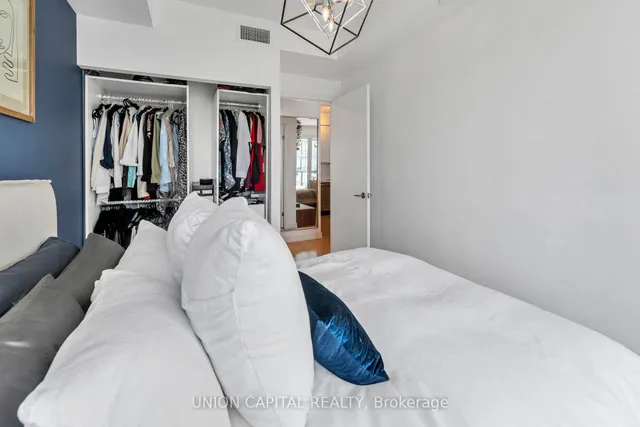 Additional image 27 of 10 Parklawn Rd Unit 1305