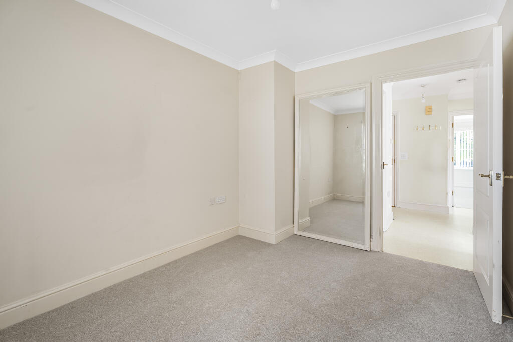 Additional image 13 of Canonsfield Road, Welwyn, AL6