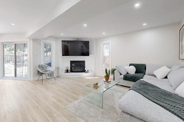 Additional image 9 of 365 Celtic Dr