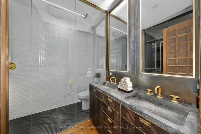 Additional image 11 of 1001 Roselawn Ave Unit 116