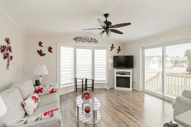 Additional image 8 of 27 Elm St