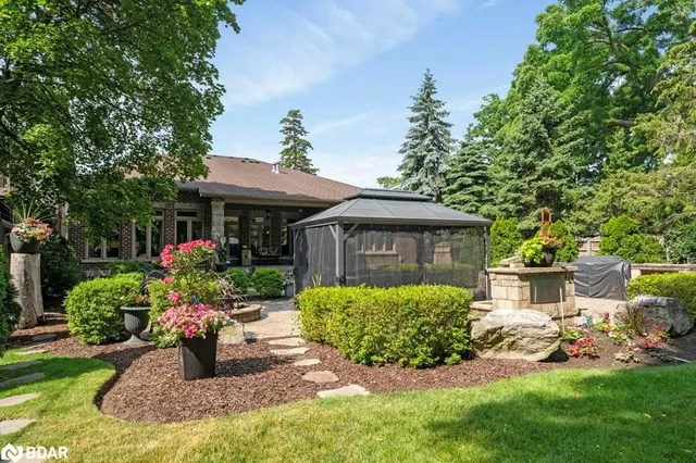 Additional image 47 of 46 Scott St