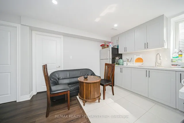Additional image 31 of 2 Dunster Cres