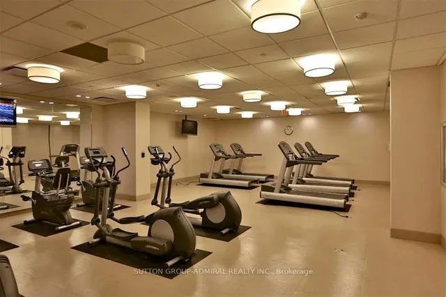 Additional image 15 of 70 Roehampton Ave Unit 512